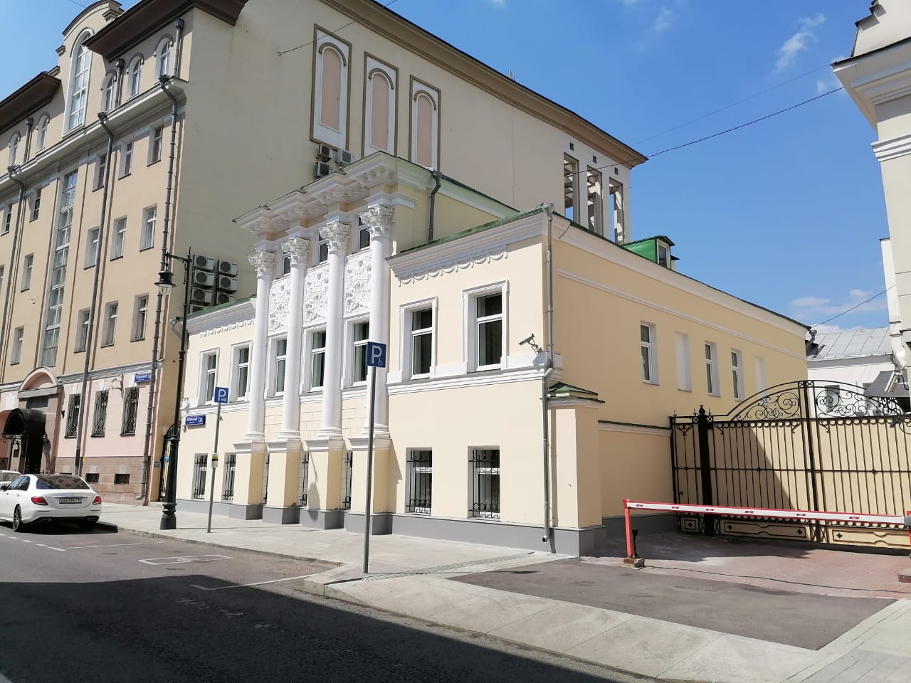 фасад дома, здание по адресу г Москва, Вспольный пер, д 21 